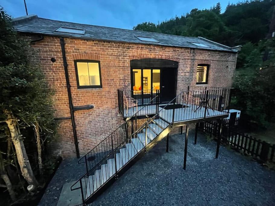 Tank Barn At Brook House, Nestled In The Welsh Hills, A Delightful Retreat Villa Welshpool Exterior photo